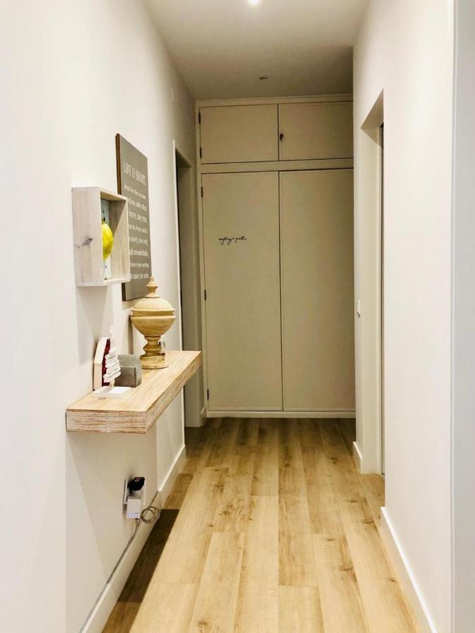 Апартаменты Apartamento Espacoso E Confortavel No Centro Do Монтижу Экстерьер фото