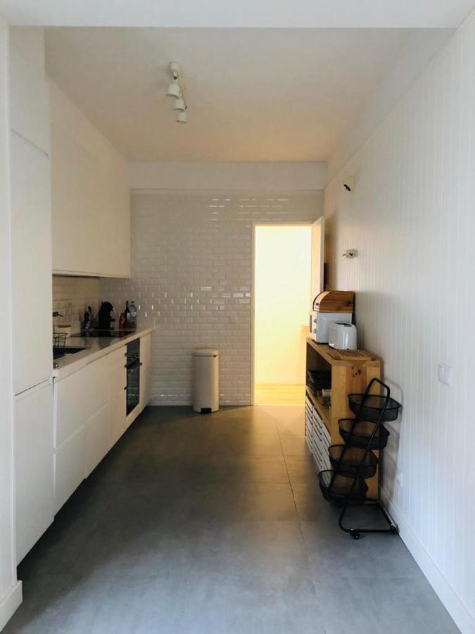 Апартаменты Apartamento Espacoso E Confortavel No Centro Do Монтижу Экстерьер фото
